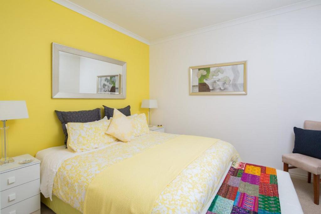 ซิลเวอร์ วอเตอร์ เบ้ดแอนด์เบร็คฟัสท์ Bed & Breakfast คาวเวส ภายนอก รูปภาพ